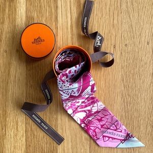 Hermès Twilly Scarf in raspberry and blue